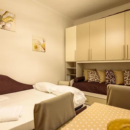 Vico Tre Re A Toledo 41 Hotel