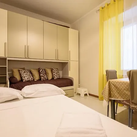 Hotel Vico Tre Re A Toledo 41 Naples