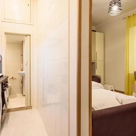 Vico Tre Re A Toledo 41 * Naples